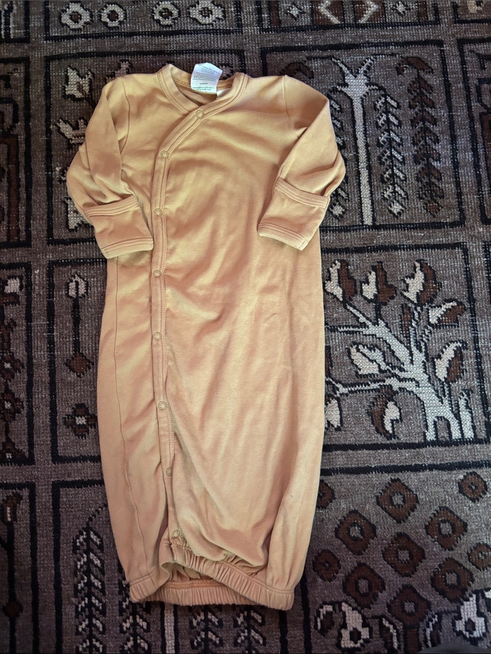 Parade baby gown